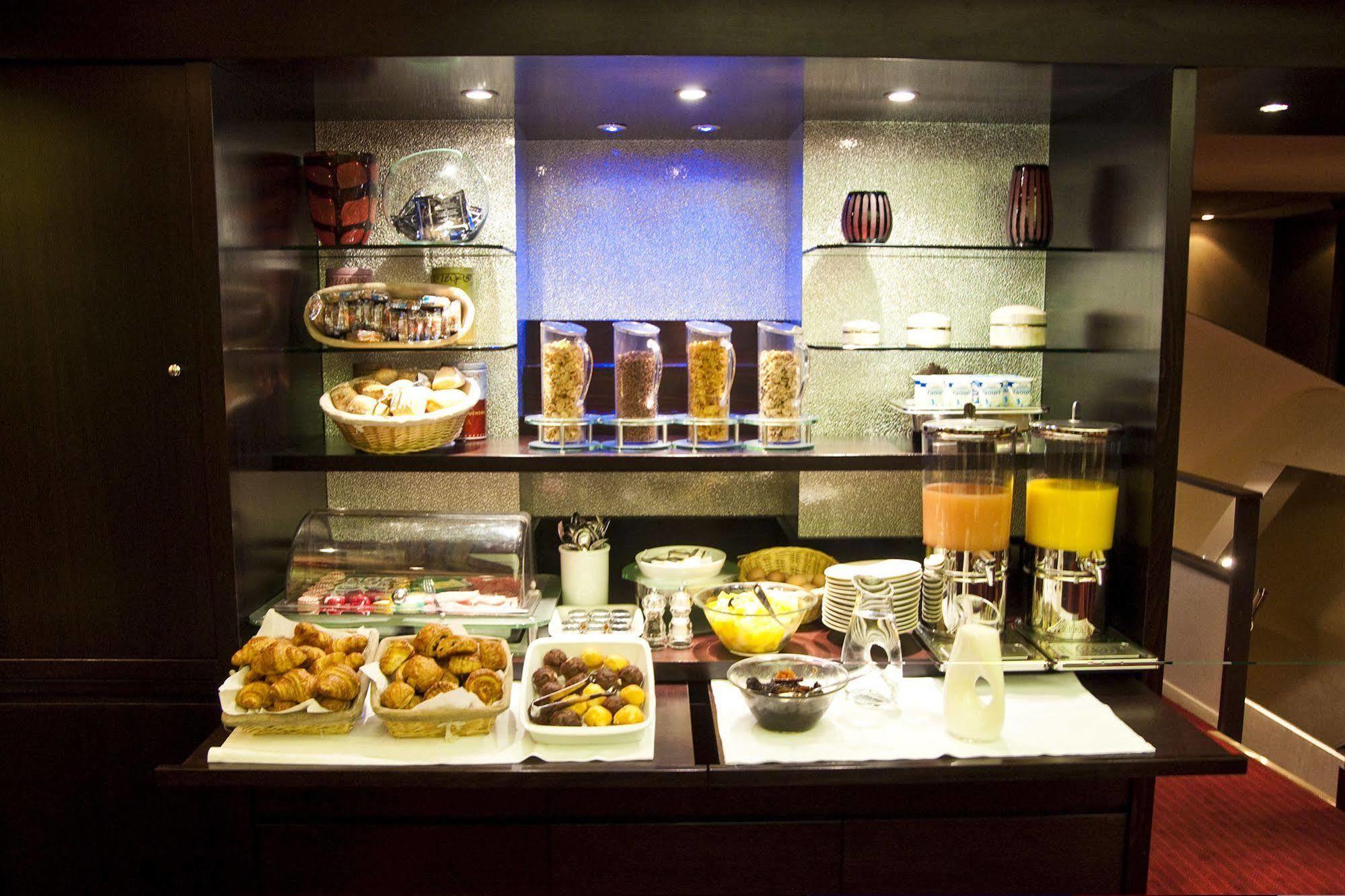 Hotel Casimir Paris Restoran gambar